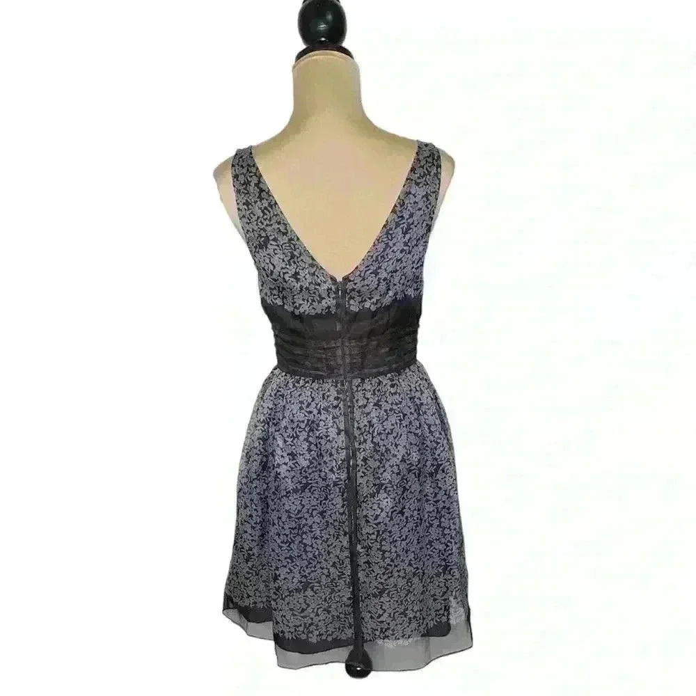 Leon Max Limited Edition 100% Silk Dress Size 2 - Picture 2 of 6
